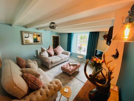 Lounge After